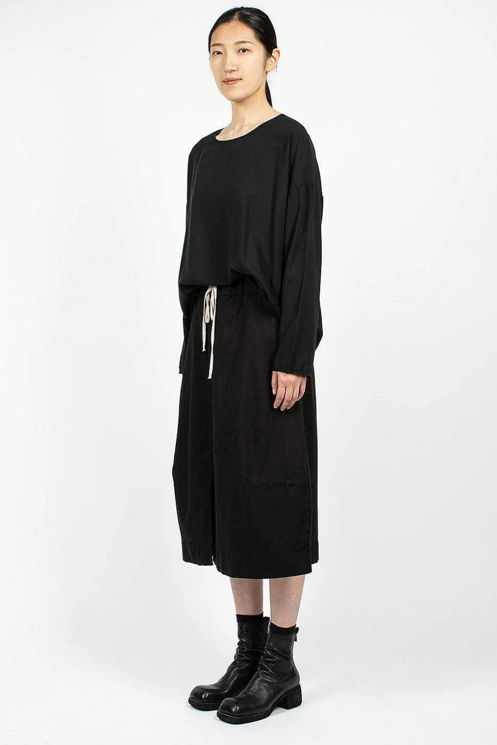 32_08 Skirt Black