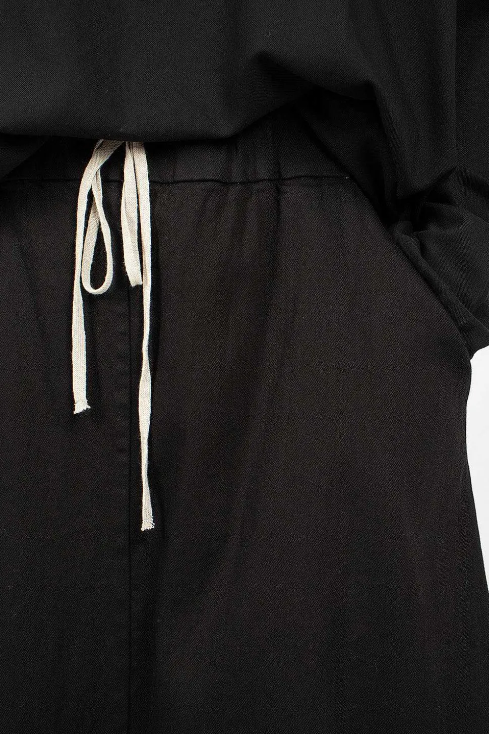32_08 Skirt Black