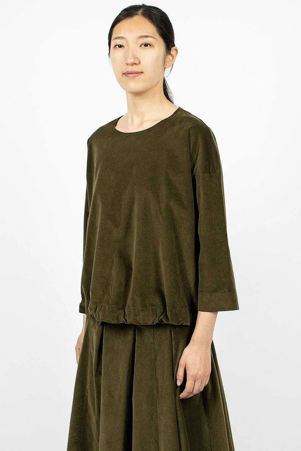 40_211 Velvet Jumper Olive