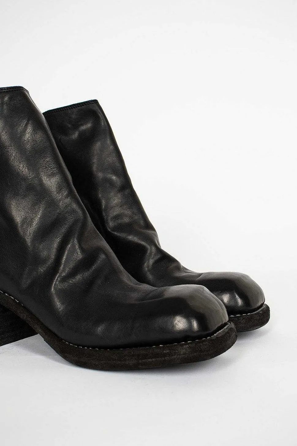 9086 Back Zip Boots