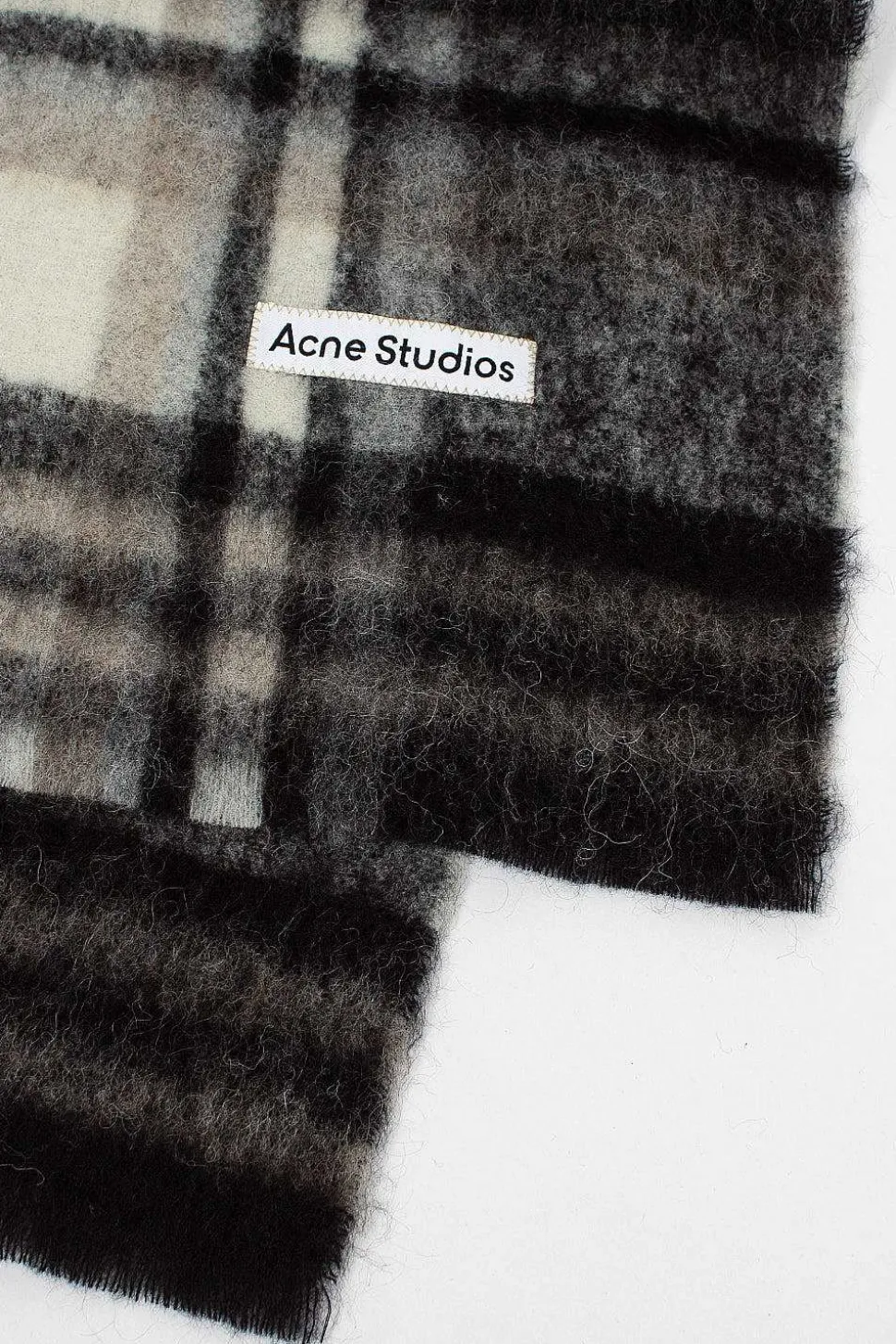 Checked Alpaca Scarf Black/Grey
