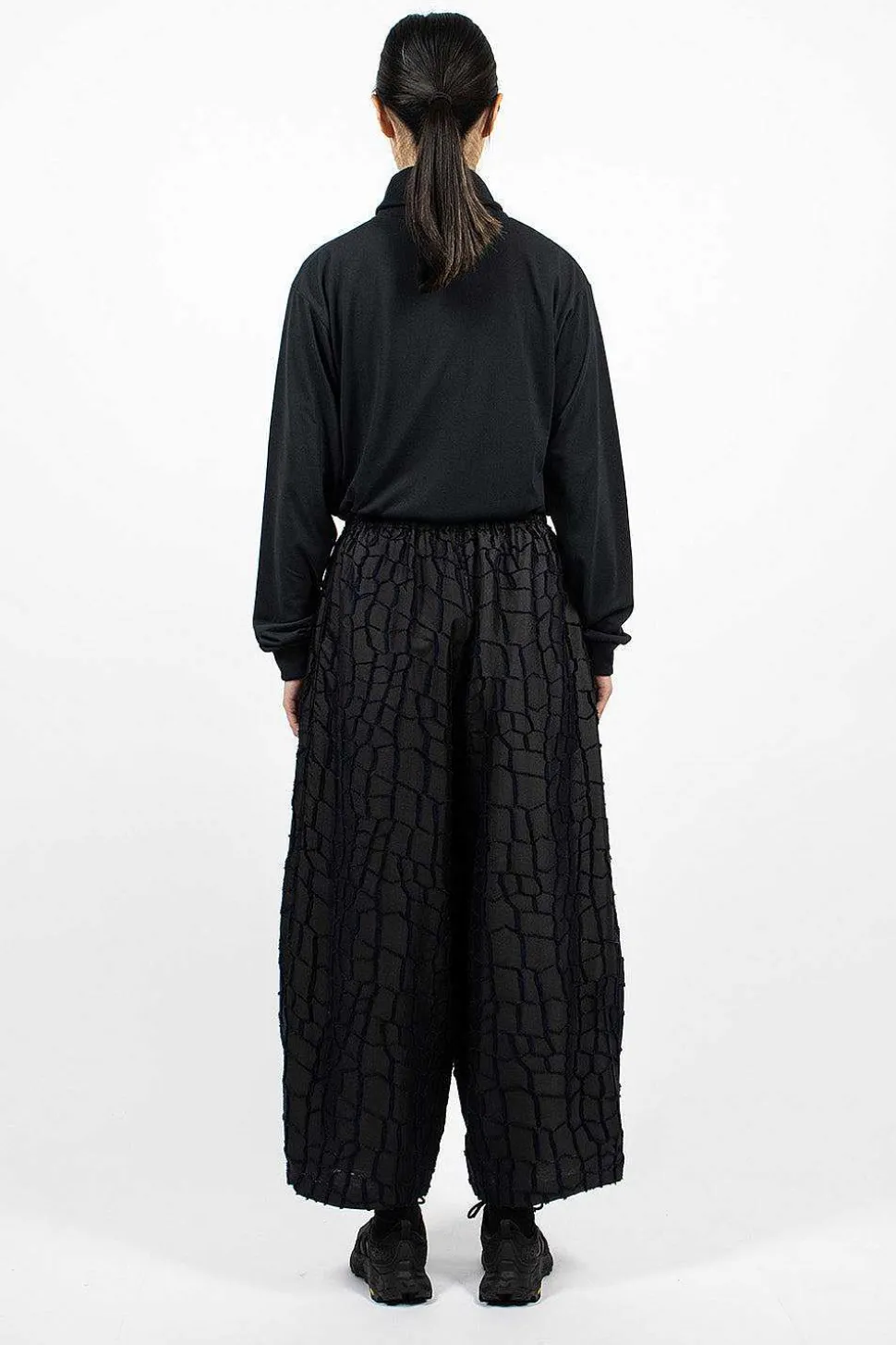 H.D.P. Pant Crocodile Charcoal