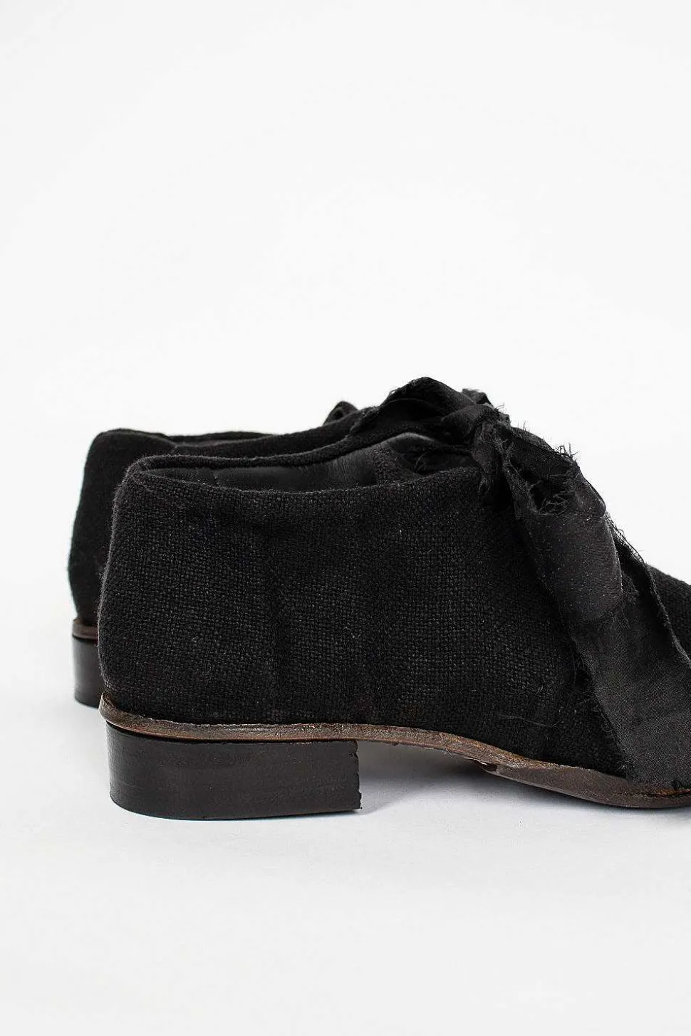 Linen Ore Shoes Black