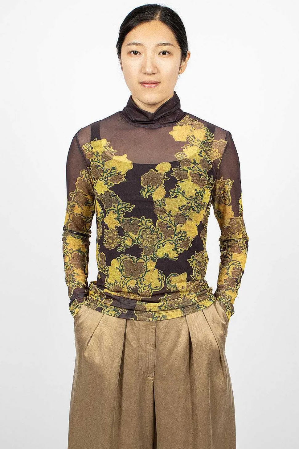 Mesh Turtleneck Brown Floral