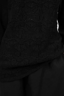 Oversized Flower Crochet Knit Black