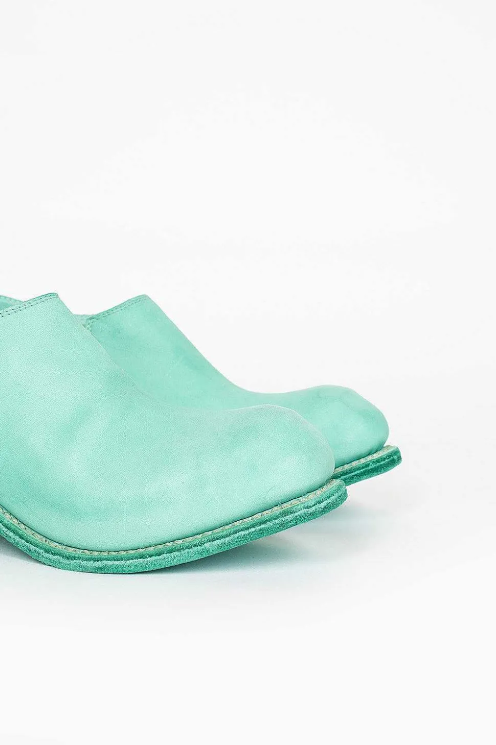 Pl0E Slip-On Co95T