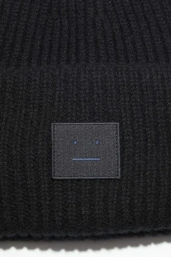 Ribbed Knit Beanie Black
