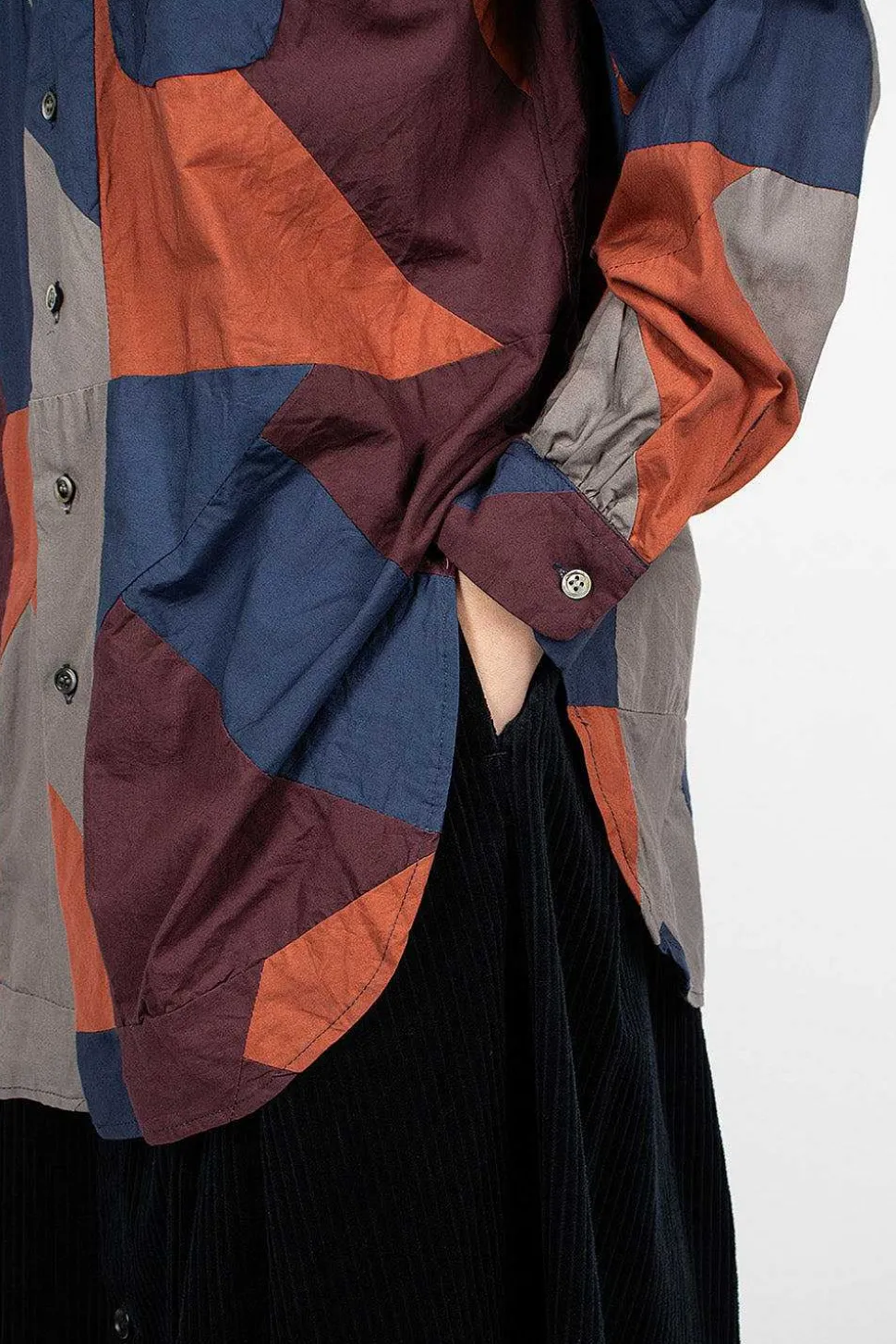 Rounded Collar Shirt Burgundy/Geo