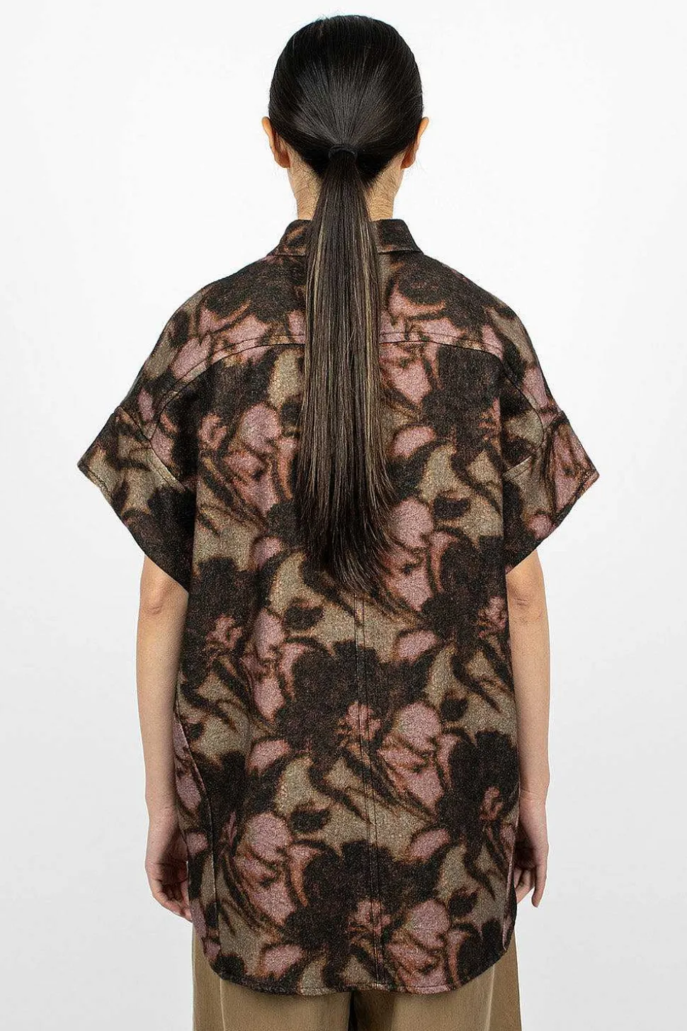 Sleeveless Floral Overshirt
