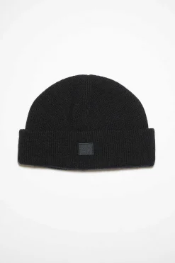 Small Ribbed Beanie Black