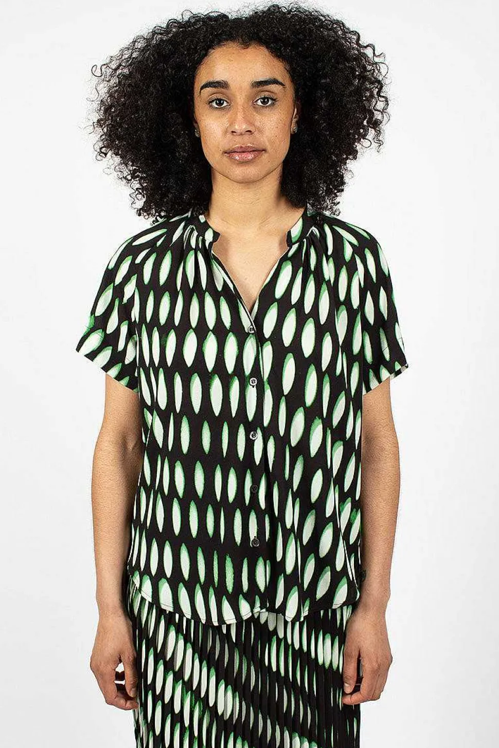 V-Neck Shirt Black/Green