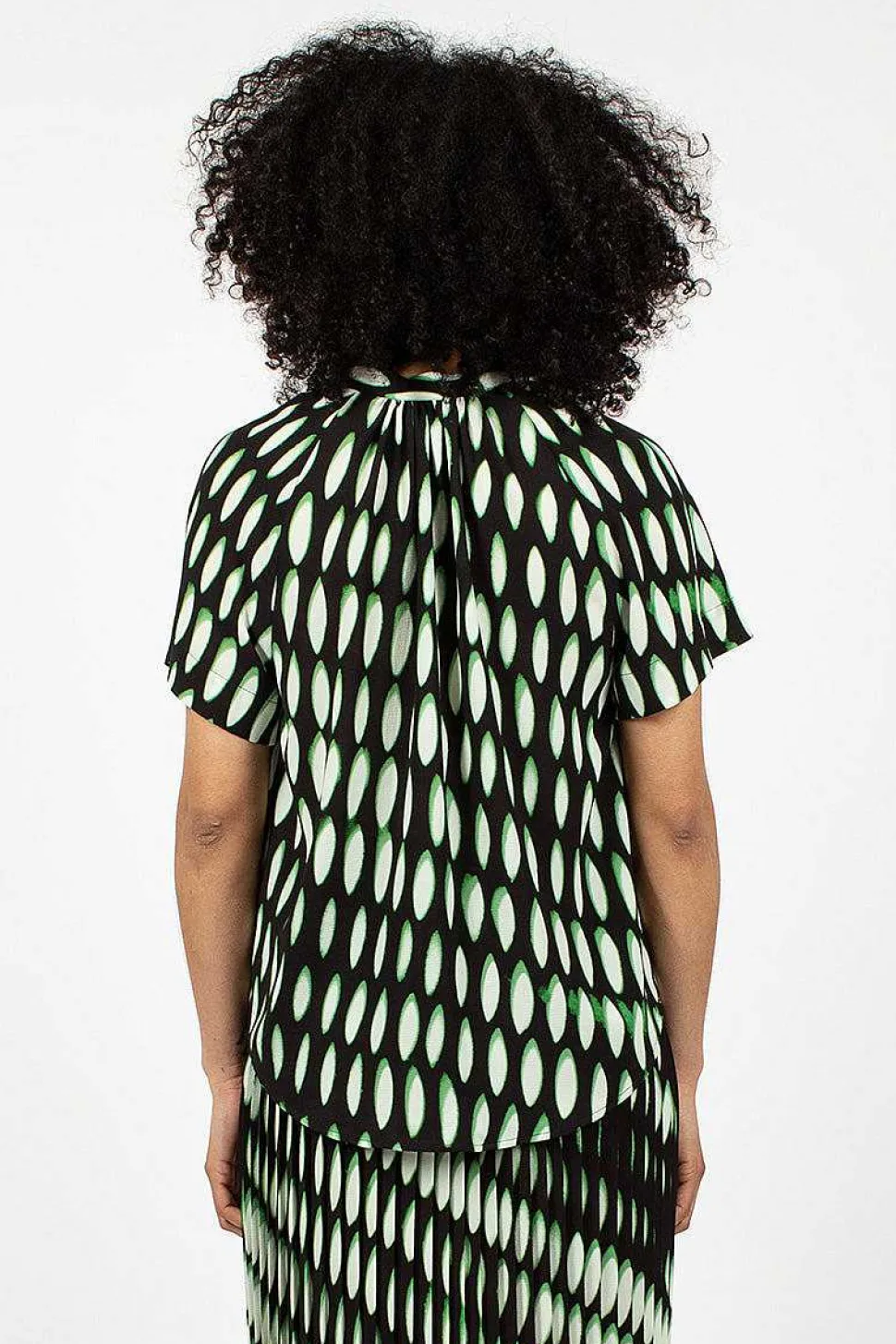 V-Neck Shirt Black/Green