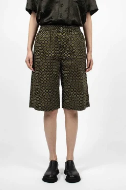 Weekend Short Black/Green